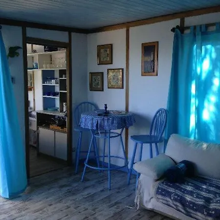 L'oiseau Bleu A Calvi Chalet *